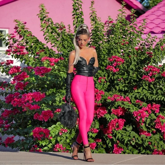 Booty shaping Freddy pants - Picture 2 of 7